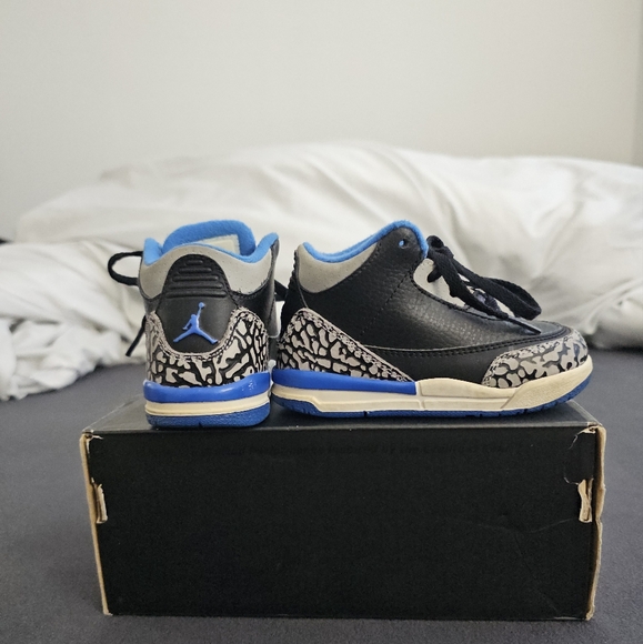 Jordan Kids shoes - Picture 7 of 9